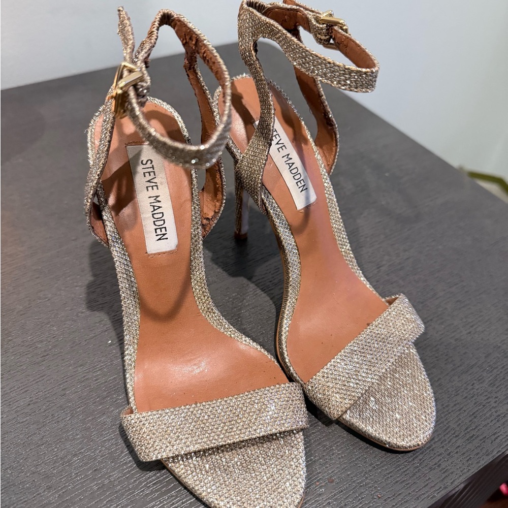 Steve Madden Glittering Gold Heels